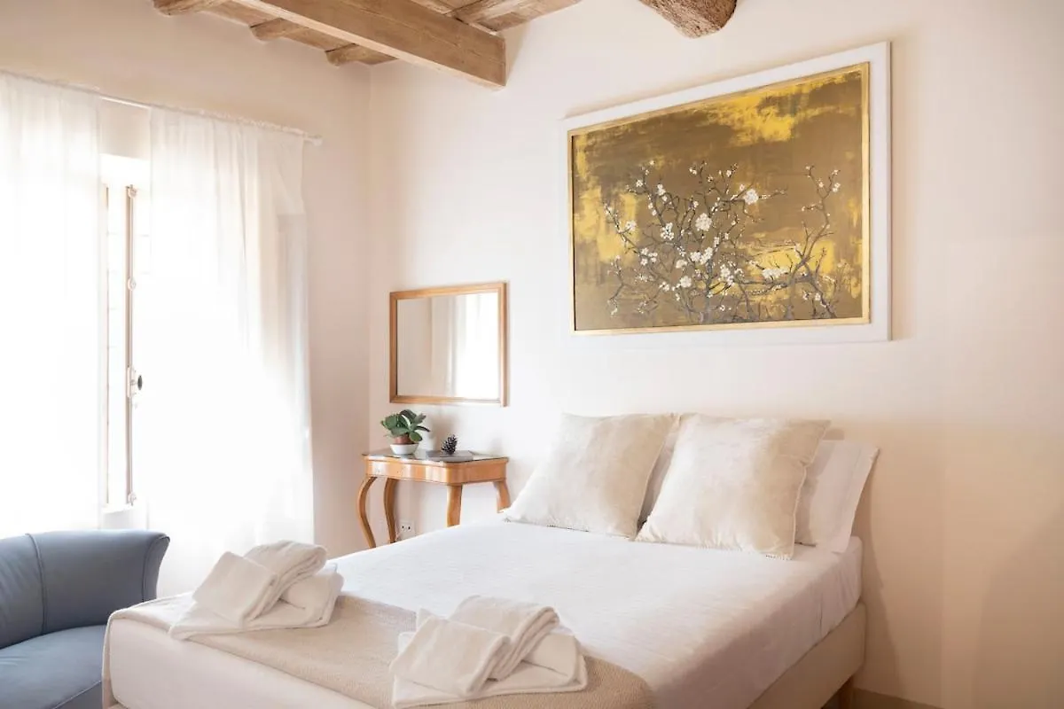 Apartment Villino Gemma, Elegant Living With A Tuscan Touch Florence Italy